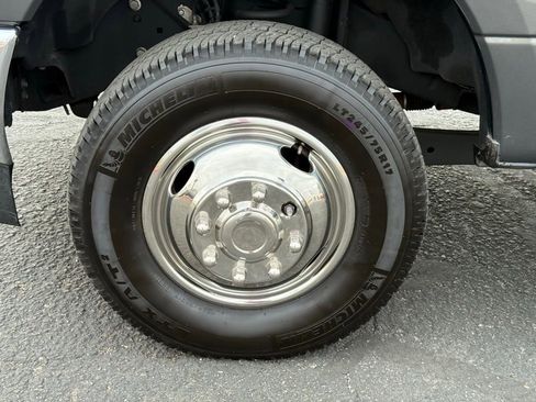 Used 2019 Ford F350 XLT image 10