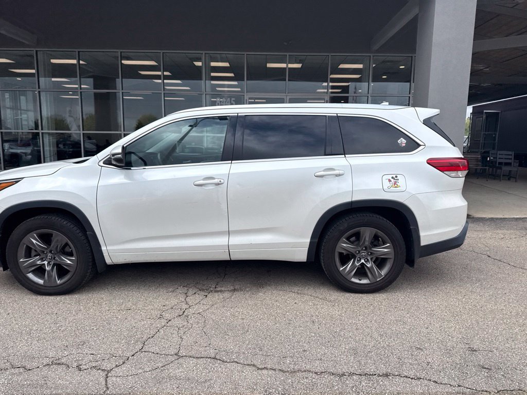 Used 2017 Toyota Highlander Limited Platinum AWD/4WD image 9