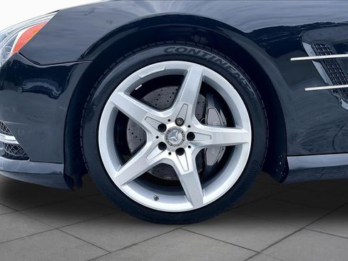 Used 2015 Mercedes-Benz SL 550 image 10