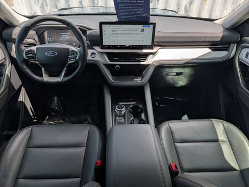 Certified 2025 Ford Explorer Active w/ Active Comfort Package RWD image 16