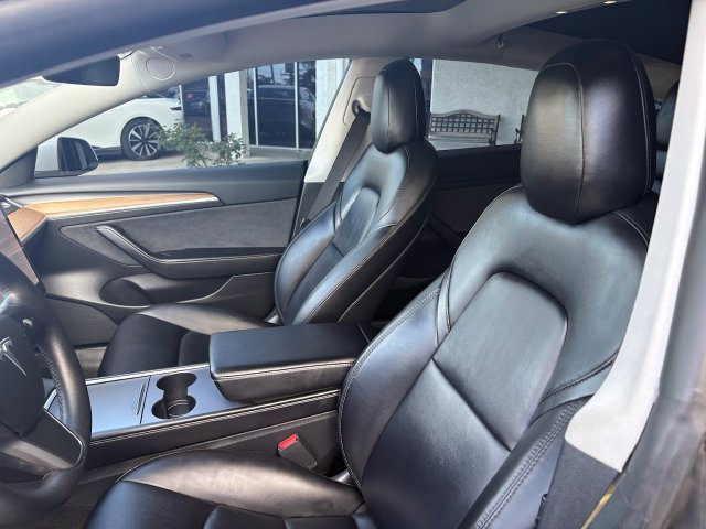 Used 2021 Tesla Model 3 Standard Range Plus RWD image 12