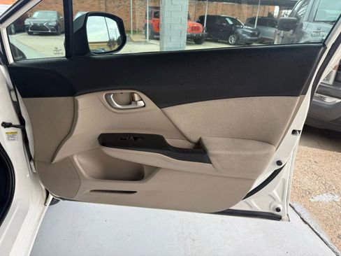 Used 2013 Honda Civic LX image 17
