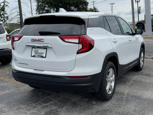 Used 2024 GMC Terrain SLE FWD image 4
