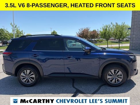 Used 2025 Nissan Pathfinder SV FWD image 17