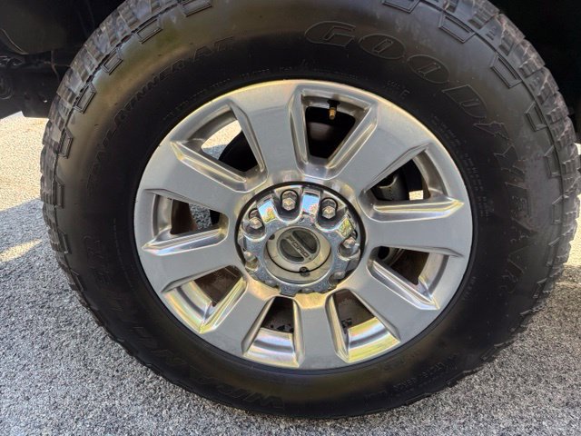 Used 2022 Ford F350 Platinum AWD/4WD image 7