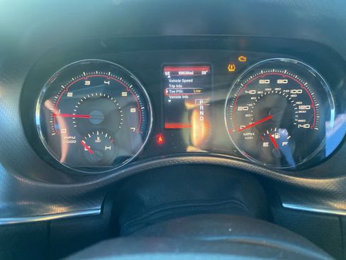 Used 2014 Dodge Charger SXT image 14