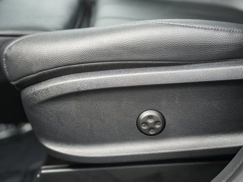 Certified 2023 Mercedes-Benz GLB 250 4MATIC image 36