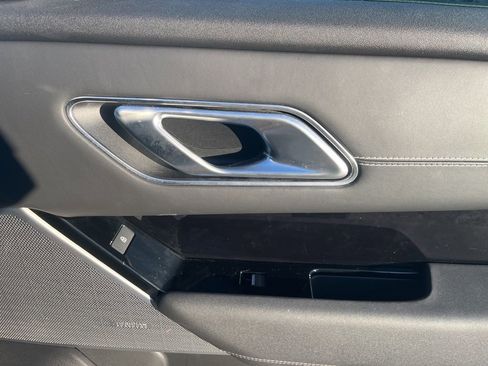 Used 2023 Land Rover Range Rover Velar R-Dynamic S image 58