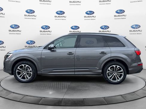 Used 2025 Audi Q7 2.0T Premium Plus w/ Premium Plus Package AWD/4WD image 2