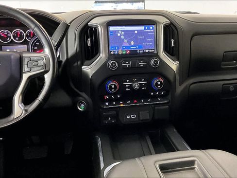 Used 2020 Chevrolet Silverado 2500 LTZ w/ LTZ Plus Package image 6