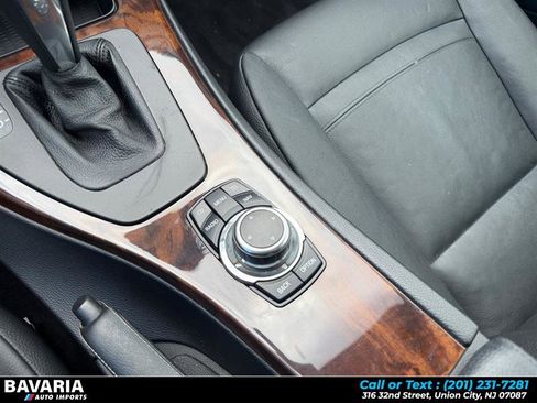 Used 2011 BMW 328i xDrive Coupe AWD/4WD image 23