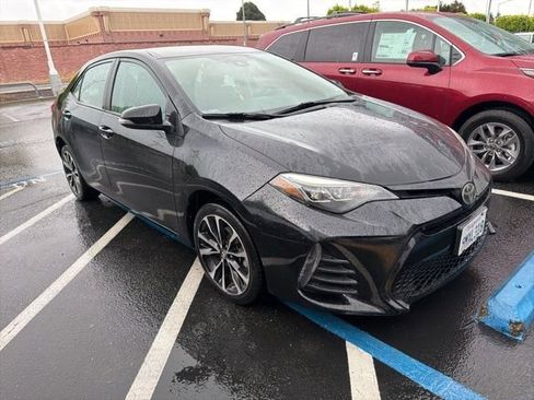Used 2019 Toyota Corolla SE image 1