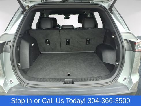 Used 2025 Chevrolet Equinox LT w/ Convenience Package II AWD/4WD image 14