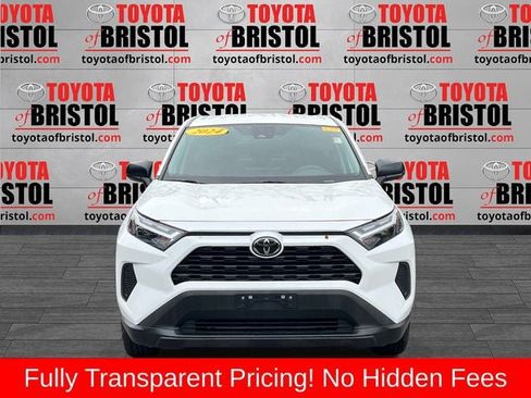 Used 2024 Toyota RAV4 LE AWD/4WD image 9