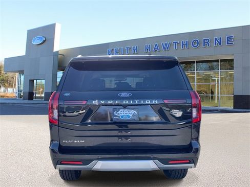 New 2025 Ford Expedition Platinum w/ Driver's Package image 5