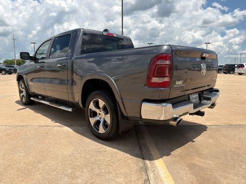 Used 2022 RAM 1500 Laramie AWD/4WD image 15