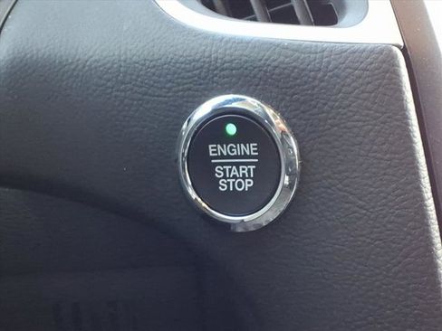 Used 2022 Ford Edge SEL w/ Convenience Package image 16