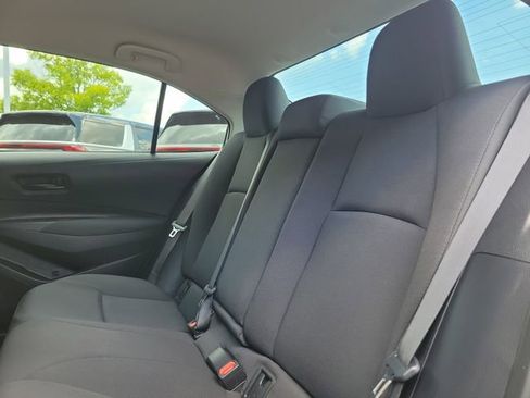 Used 2024 Toyota Corolla LE FWD image 9