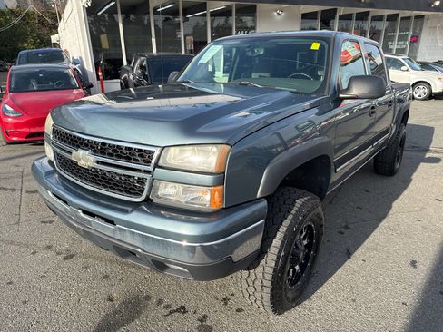 Used 2006 Chevrolet Silverado 1500 LT w/ Light Duty Power Package image 1