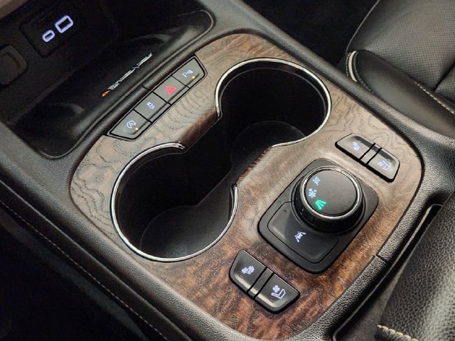 Used 2021 GMC Acadia Denali w/ Denali Technology Package FWD image 20
