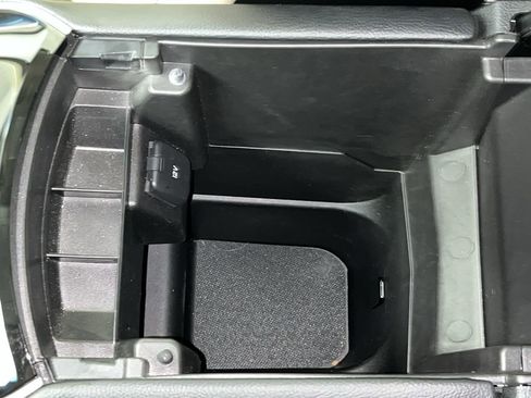 Used 2019 Ford Edge SEL w/ Equipment Group 201A image 28