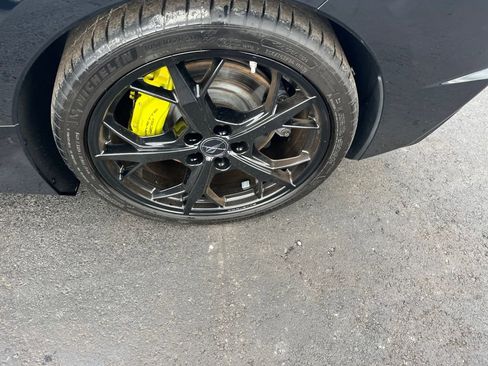 Used 2021 Chevrolet Corvette Stingray Premium Conv w/ Z51 Performance Package image 25