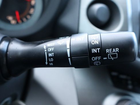 Used 2012 Toyota RAV4 FWD w/ Value Pkg image 32