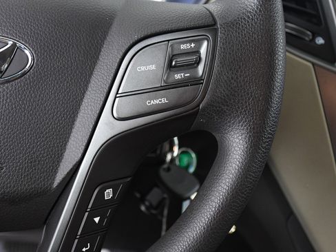 Used 2017 Hyundai Santa Fe Sport image 13