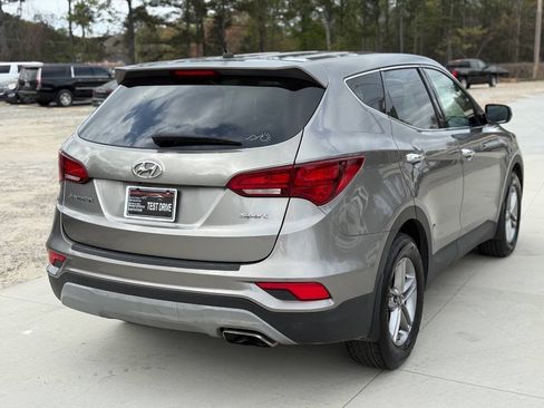 Used 2018 Hyundai Santa Fe Sport w/ Cargo Package FWD image 9