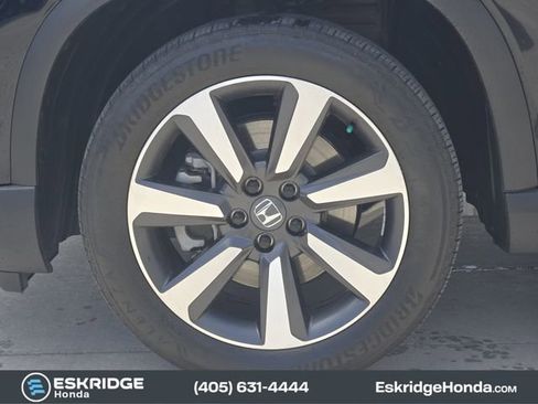 Used 2024 Honda Pilot Touring image 13