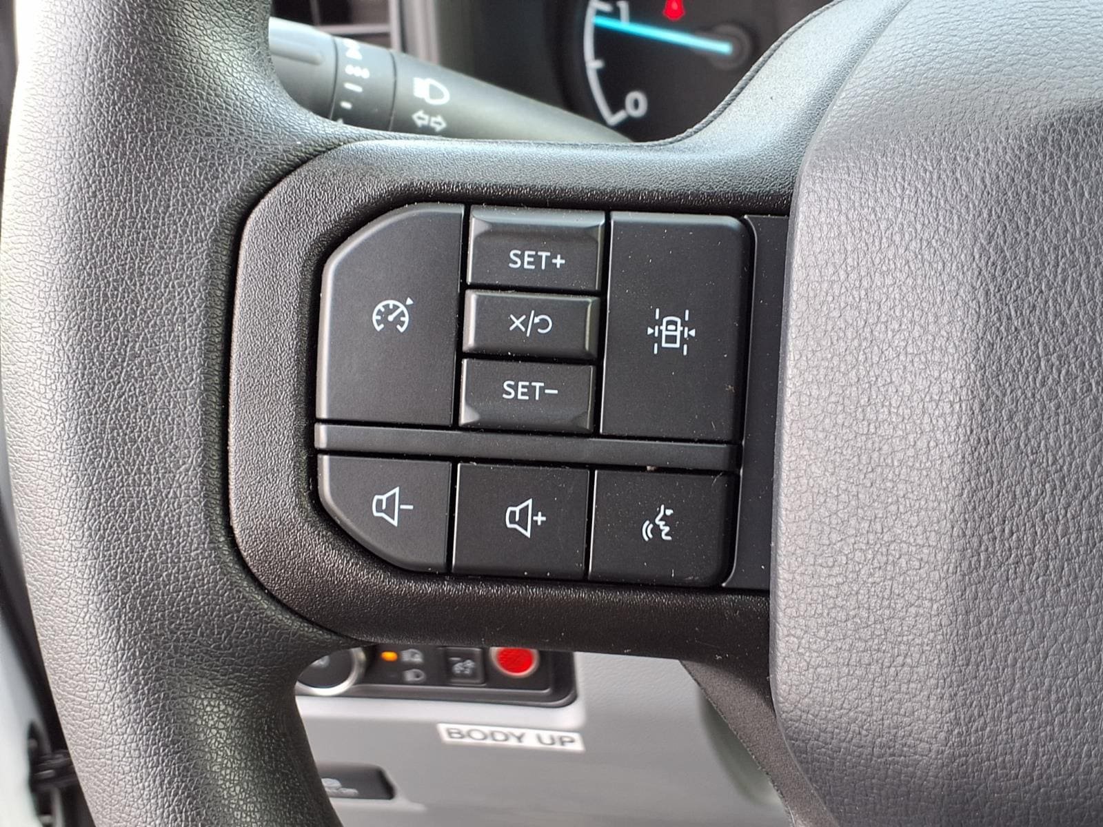 Used 2023 Ford F550 4x4 Regular Cab Super Duty image 22