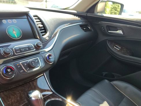 Used 2015 Chevrolet Impala LTZ image 23