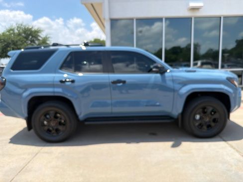 Used 2026 Toyota 4Runner Platinum AWD/4WD image 4