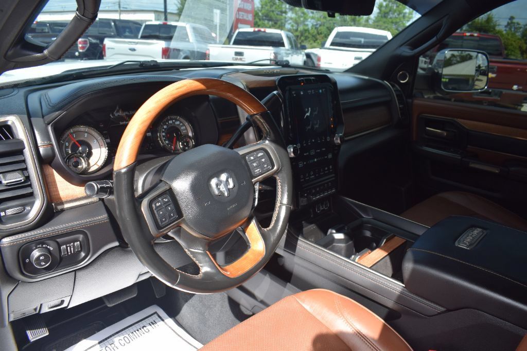 Used 2022 RAM 3500 Limited AWD/4WD image 7