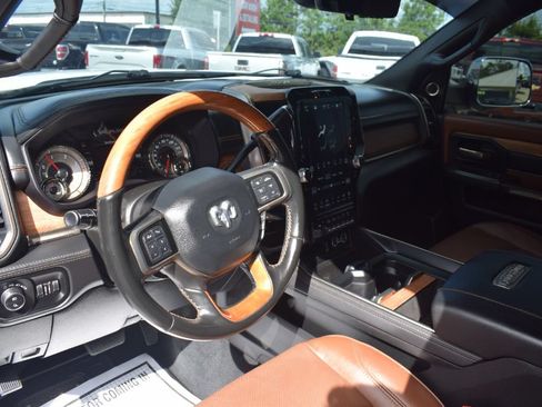 Used 2022 RAM 3500 Limited AWD/4WD image 7