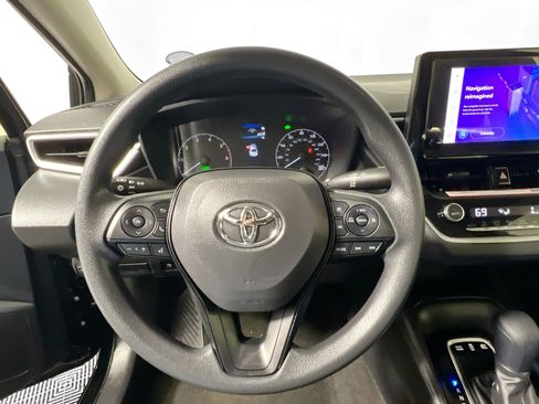 Used 2025 Toyota Corolla LE image 17