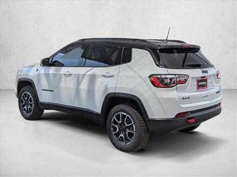 New 2025 Jeep Compass Trailhawk w/ Trailhawk Convenience Group image 8