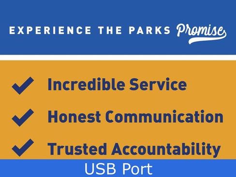 Used 2022 Toyota C-HR XLE image 11