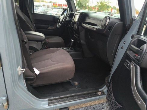Used 2015 Jeep Wrangler Unlimited Sport w/ Quick Order Package 24S image 18