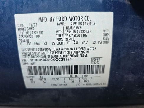 Used 2022 Ford Explorer XLT w/ Equipment Group 202A AWD/4WD image 28