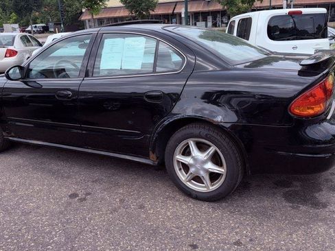 Used 2003 Oldsmobile Alero GL w/ Sun & Sound Package FWD image 4