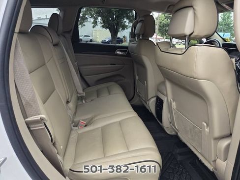 Used 2022 Jeep Grand Cherokee Laredo E RWD image 14