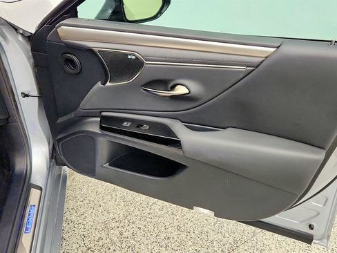 Used 2024 Lexus ES 350 F Sport w/ Accessory Package (Z2) FWD image 24