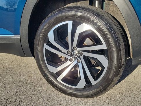 Used 2022 Volkswagen Atlas SEL image 9