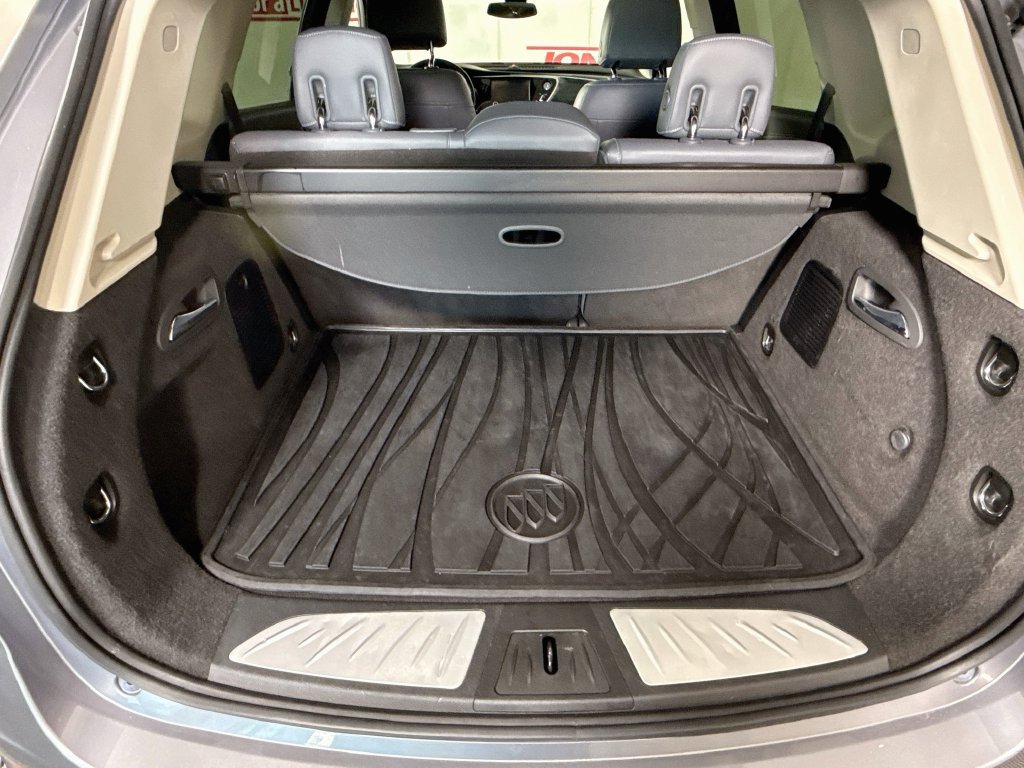 Used 2019 Buick Envision Premium w/ LPO, Cargo Package AWD/4WD image 27