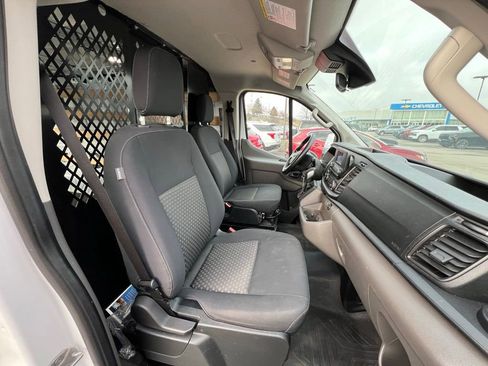 Used 2023 Ford Transit 250 Low Roof AWD w/ Exterior Upgrade Package image 25