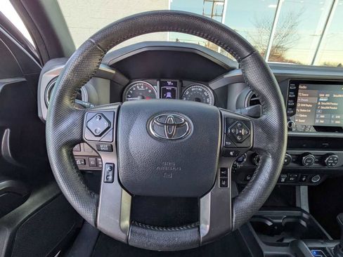 Used 2020 Toyota Tacoma TRD Off-Road image 21