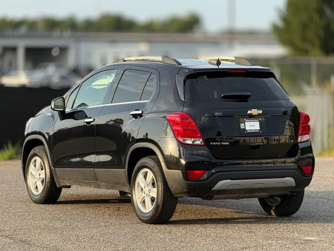 Used 2019 Chevrolet Trax LT w/ LT Convenience Package AWD/4WD image 10