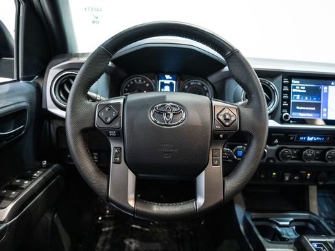 Certified 2023 Toyota Tacoma TRD Off-Road image 29