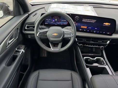 New 2026 Chevrolet Traverse LT image 17